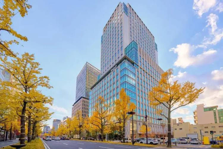 1 фото отеля "Отель The Royal Park Hotel Iconic Osaka Midosuji"