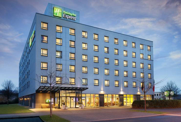 1 фото отеля "Holiday Inn Express Düsseldorf City North by IHG"