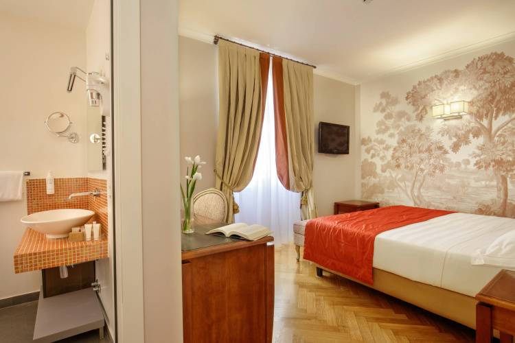 1 фото отеля "Hotel Mozart"