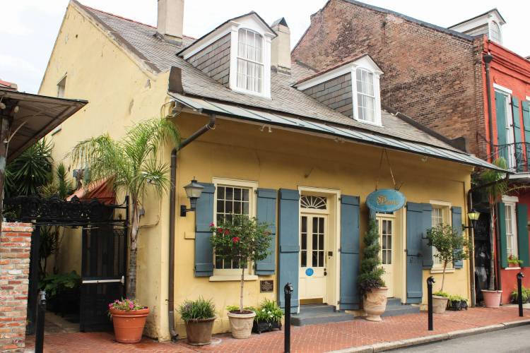 1 фото отеля "Hotel St. Pierre®, a French Quarter Inns® Hotel"