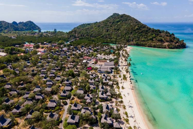 1 фото отеля "Отель Saii Phi Phi Island Village"