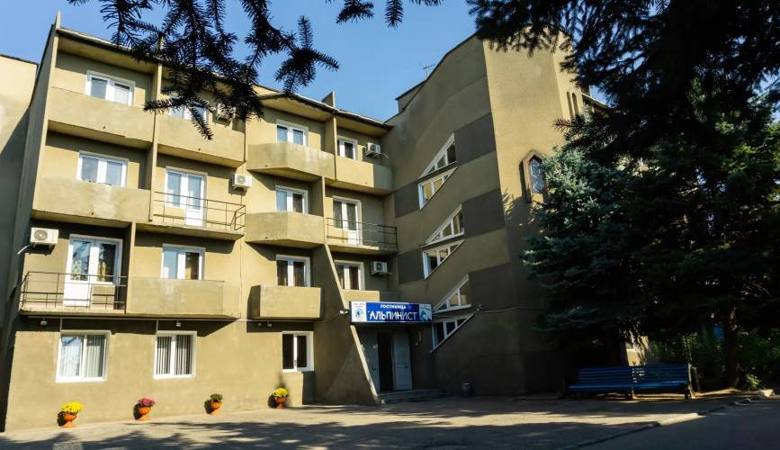 1 фото отеля "Отель Альпинист"