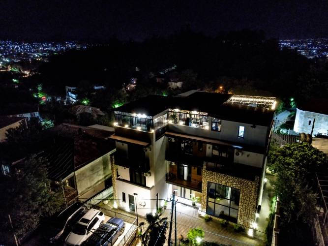 1 фото отеля "Отель Hill Hotel Kutaisi"