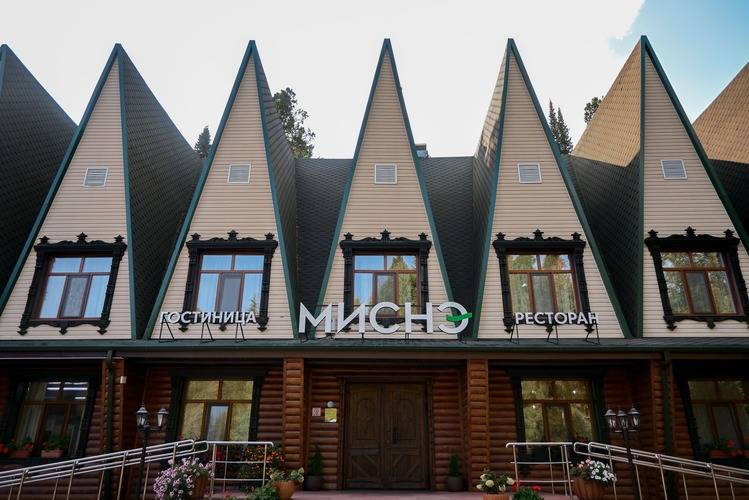 1 фото отеля "Миснэ"