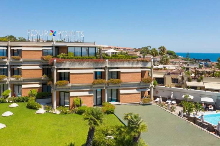 1 фото отеля "Four Points by Sheraton Catania Hotel & Conference Center"
