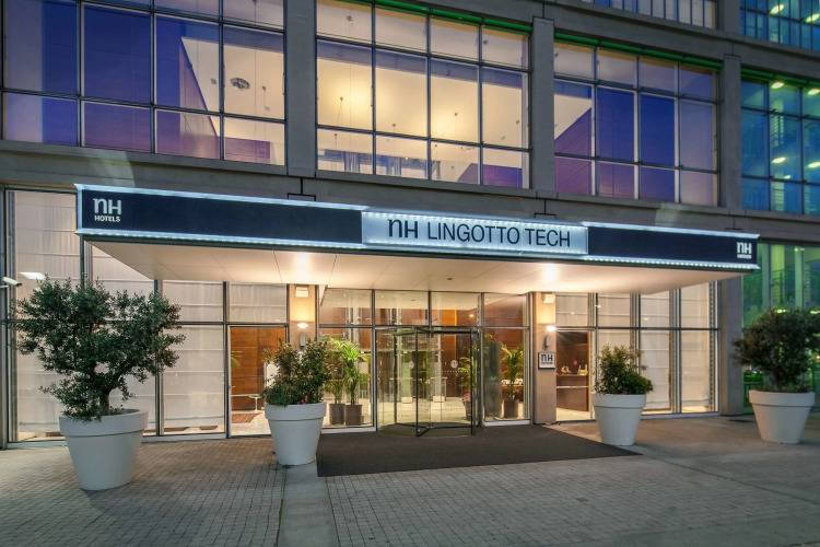 1 фото отеля "DoubleTree by Hilton Turin Lingotto"