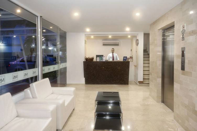 1 фото отеля "Basic Hotel Centenario by Hoteles MS"