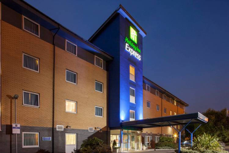 1 фото отеля "Holiday Inn Express Birmingham Star City by IHG"