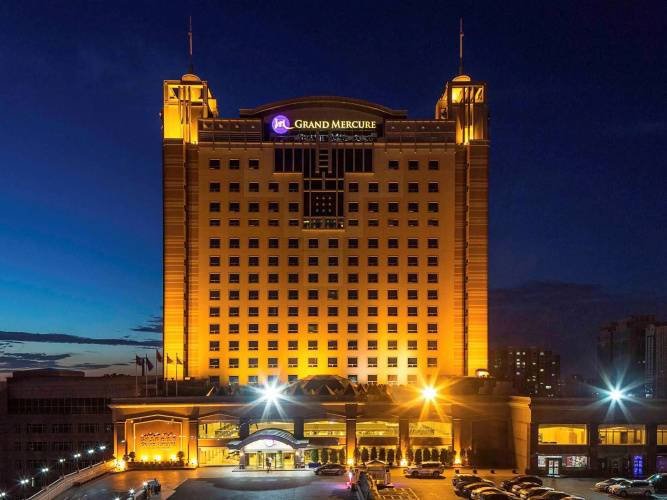 1 фото отеля "Grand Mercure Hotel Hualing"