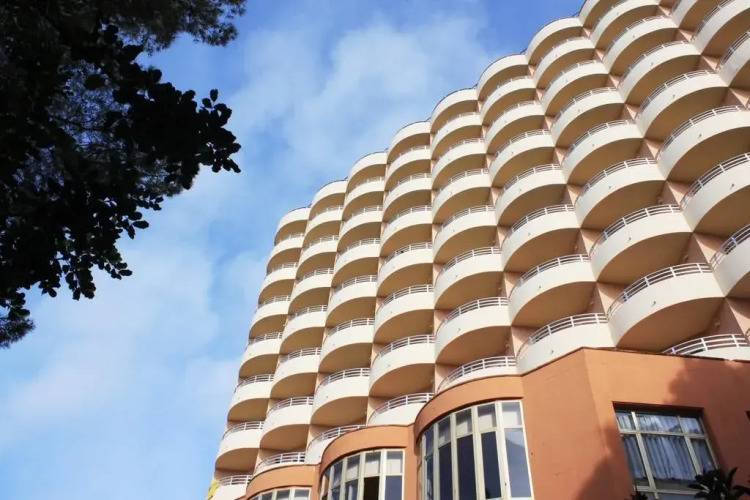 1 фото отеля "MLL Blue Bay Hotel"