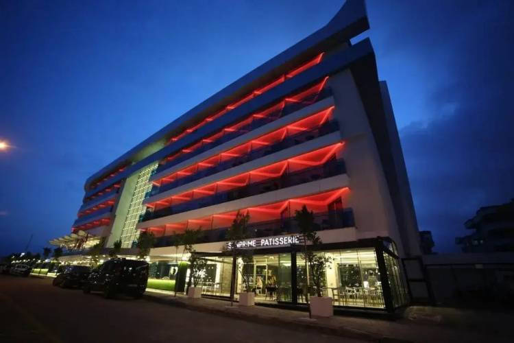 1 фото отеля "Отель Sunprime C-Lounge- Adults Only"