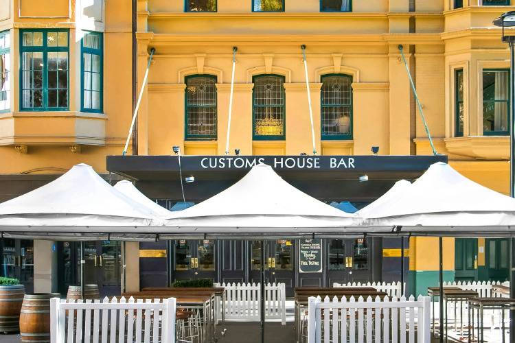 1 фото отеля "Sydney Harbour Marriott Hotel at Circular Quay"