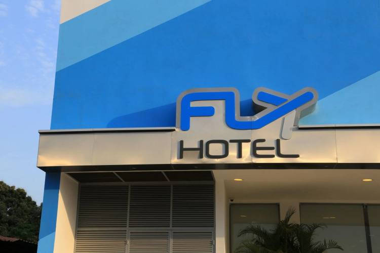 1 фото отеля "Fly Hotel"