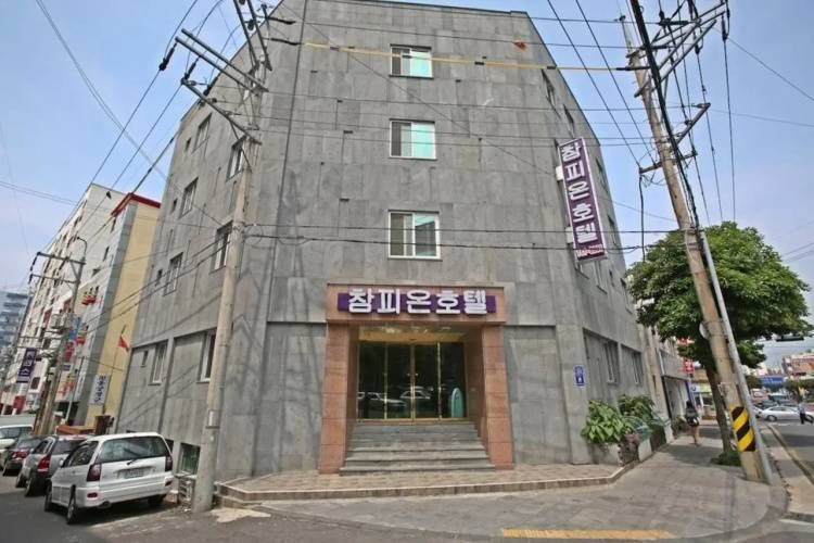 1 фото отеля "Champion Hotel Jeju"