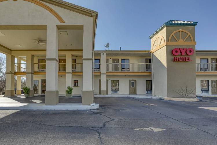 1 фото отеля "OYO Hotel Grenada West"