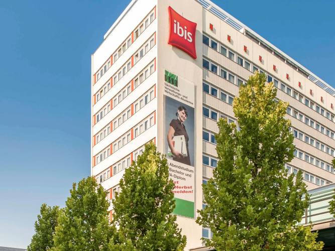 1 фото отеля "ibis Dresden Zentrum"