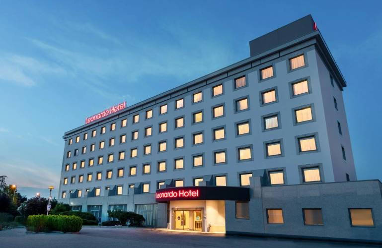 1 фото отеля "Leonardo Hotel Verona"