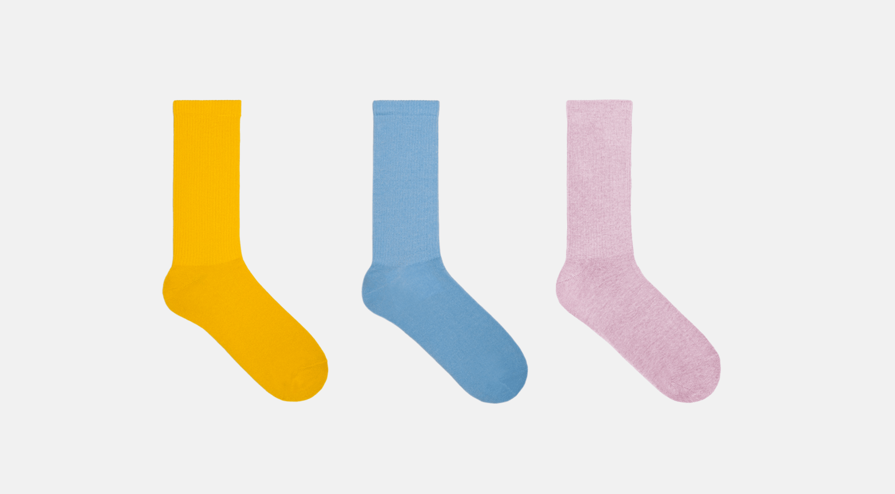 Обложка статьи Базовые носки наборами — от двух до десяти пар