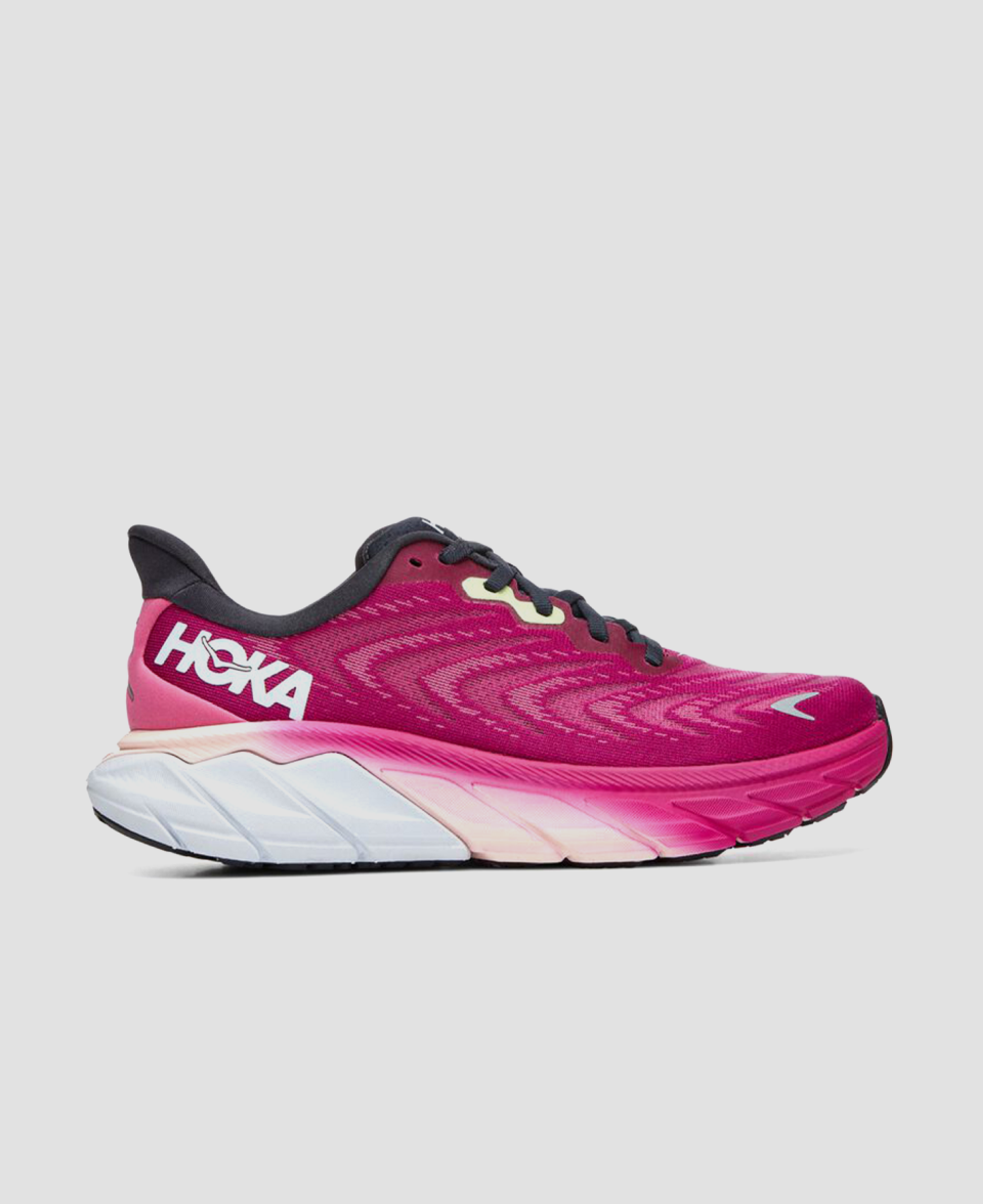 Кроссовки Hoka One One со скидкой 40% 