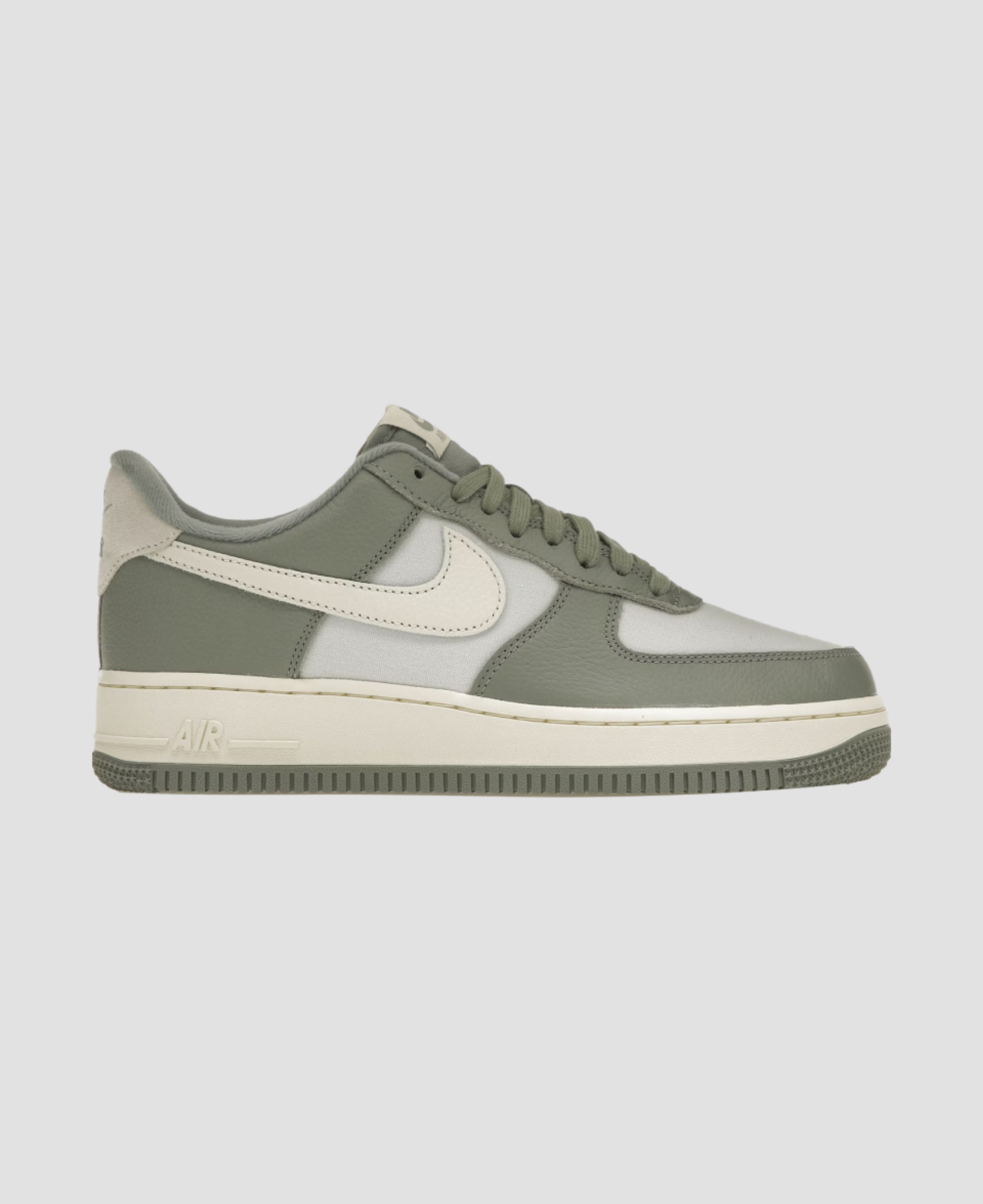 Кроссовки Nike Air Force 1