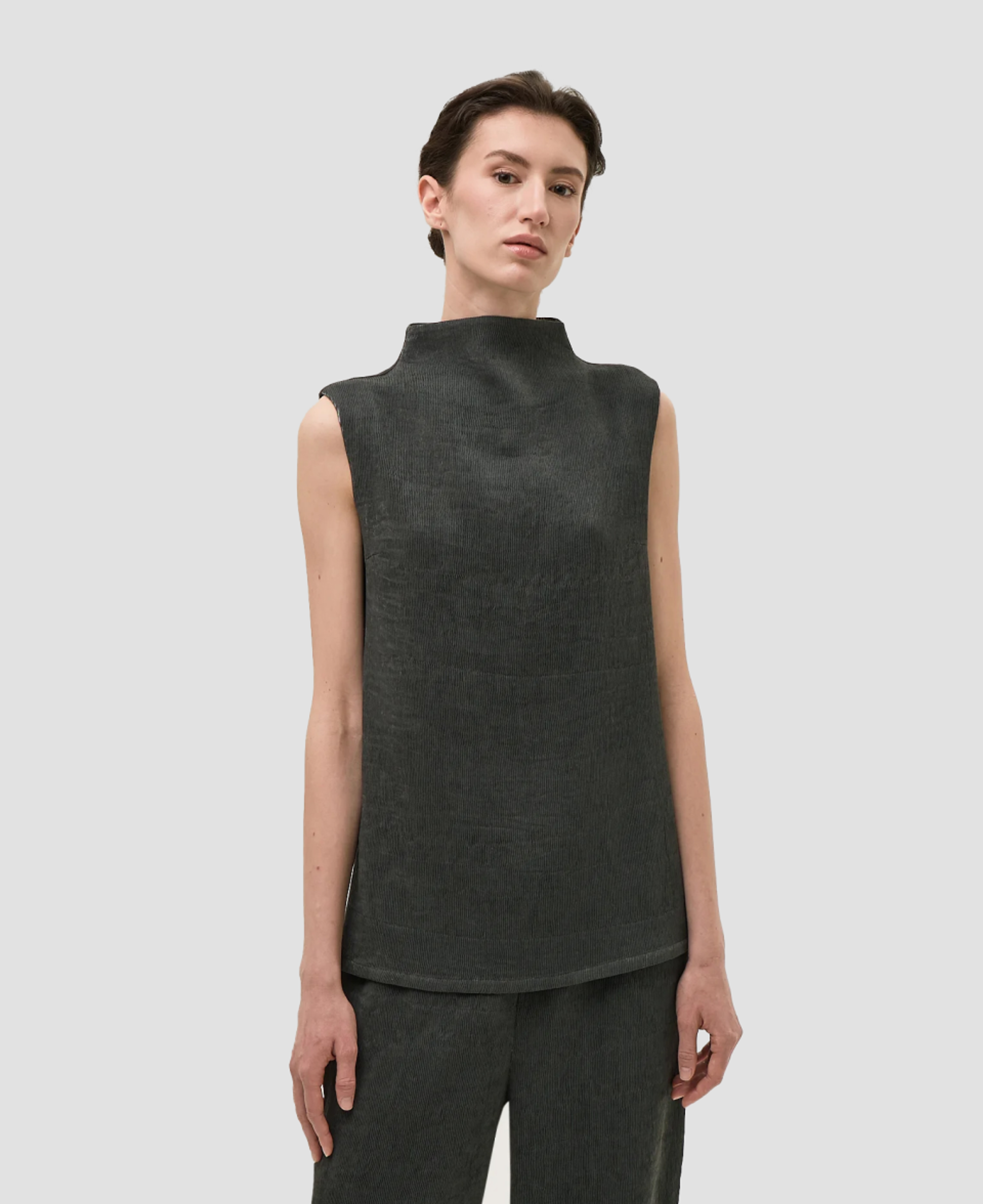 Топ из вискозы и нейлона итальянской фабрики для Jil Sander The Clou 