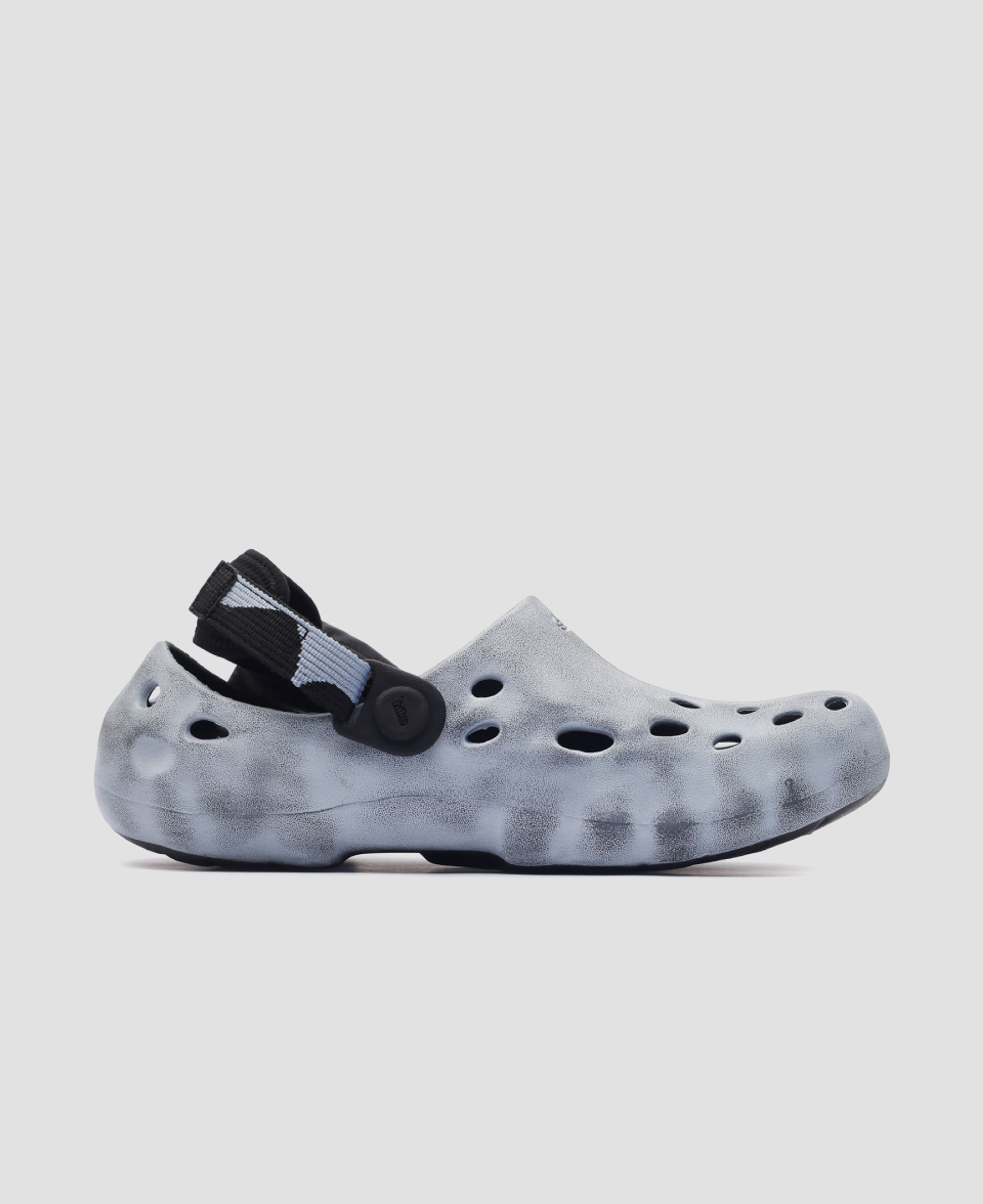 Сабо Hike × Krakatau