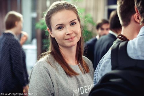 https://imgproxy.cdn-tinkoff.ru/weight500/aHR0cHM6Ly9jZG4udGJhbmsucnUvc3RhdGljL21lZXR1cHMvYXJjaGl2ZS80MTQzMGU0My1mMjRjLTQxZjgtYmYzZi1lMTFlYTAyMDI2NmMuanBn