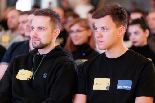 https://imgproxy.cdn-tinkoff.ru/weight500/aHR0cHM6Ly9jZG4udGJhbmsucnUvc3RhdGljL21lZXR1cHMvYXJjaGl2ZS81ZDI1MjBhOS02YTJmLTRhNmEtYjgzMi1lNmJkOGYyNTNlZDAuanBn