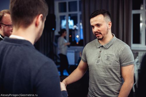 https://imgproxy.cdn-tinkoff.ru/weight500/aHR0cHM6Ly9jZG4udGJhbmsucnUvc3RhdGljL21lZXR1cHMvYXJjaGl2ZS81ZThhYTAxNy03MDI1LTRlNDktODdlYS1lNGQ4ZWVkYzBjYmEuanBn