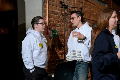https://imgproxy.cdn-tinkoff.ru/weight500/aHR0cHM6Ly9jZG4udGJhbmsucnUvc3RhdGljL21lZXR1cHMvYXJjaGl2ZS83NzNmNDA5Yy0yN2JhLTQwYmQtYjVkNC01OTViZTE1MWU1YzEuanBn
