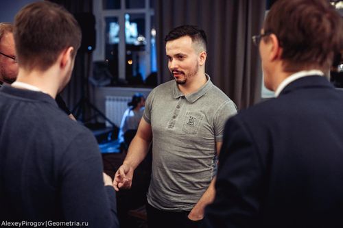 https://imgproxy.cdn-tinkoff.ru/weight500/aHR0cHM6Ly9jZG4udGJhbmsucnUvc3RhdGljL21lZXR1cHMvYXJjaGl2ZS8wYTA3OGRmMy0zOTg5LTQwZGItYjExZi00NGVhODVhZTkxODMuanBn
