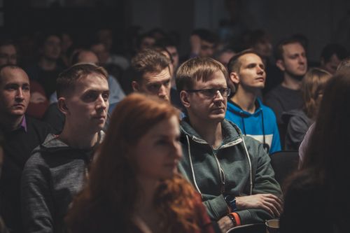 https://imgproxy.cdn-tinkoff.ru/weight500/aHR0cHM6Ly9jZG4udGJhbmsucnUvc3RhdGljL21lZXR1cHMvYXJjaGl2ZS8wYjRiZjhlNC0wNjNlLTQ5ZWUtOWNiMS1mMTJlOTljZDllNmUuanBn