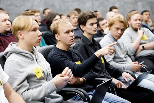 https://imgproxy.cdn-tinkoff.ru/weight500/aHR0cHM6Ly9jZG4udGJhbmsucnUvc3RhdGljL21lZXR1cHMvYXJjaGl2ZS8xNTE4ODg3ZC00ZDJhLTRmMTItOTYwMC05YzY1MWZjZDNkMjMuanBn