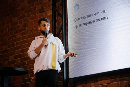 https://imgproxy.cdn-tinkoff.ru/weight500/aHR0cHM6Ly9jZG4udGJhbmsucnUvc3RhdGljL21lZXR1cHMvYXJjaGl2ZS8xNmRiZmQ2Yi01ZWQxLTQzODItYmQ3MS1lOTRlN2Q4NmJmNDQuanBn
