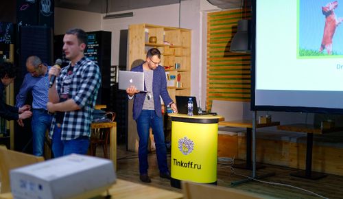 https://imgproxy.cdn-tinkoff.ru/weight500/aHR0cHM6Ly9jZG4udGJhbmsucnUvc3RhdGljL21lZXR1cHMvYXJjaGl2ZS8yODBjYjM2Ni0yYWFiLTRhMzAtYmNkNS0xMDA0ZDhhYjkwOGQuanBn