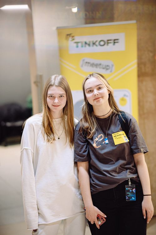 https://imgproxy.cdn-tinkoff.ru/weight500/aHR0cHM6Ly9jZG4udGJhbmsucnUvc3RhdGljL21lZXR1cHMvYXJjaGl2ZS8yYjQ3NmNiYy1mMTBkLTRlYmYtYWE0Mi0xYTlhNjkzMjcwYTMuanBn