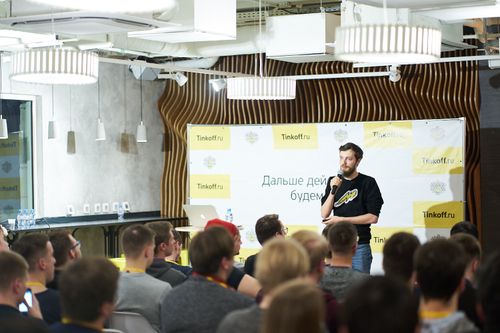https://imgproxy.cdn-tinkoff.ru/weight500/aHR0cHM6Ly9jZG4udGJhbmsucnUvc3RhdGljL21lZXR1cHMvYXJjaGl2ZS8yZjE1YTk3Ny1iMDcyLTQ2NzUtYTI2OS00OGY3MmViNDNmYzIuanBn