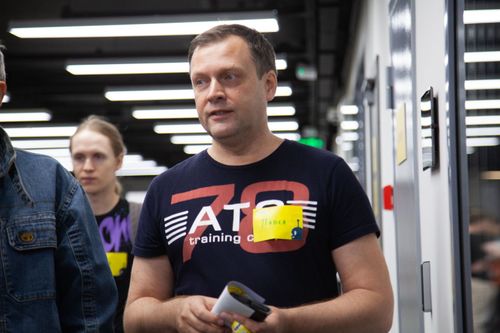 https://imgproxy.cdn-tinkoff.ru/weight500/aHR0cHM6Ly9jZG4udGJhbmsucnUvc3RhdGljL21lZXR1cHMvYXJjaGl2ZS9jM2JiM2YyNi0xYWE1LTRiMjAtYWZlNS0yOWZmNTdhNjEwNmIuanBn