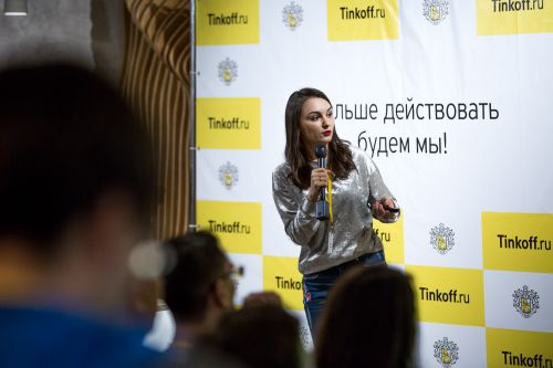 https://imgproxy.cdn-tinkoff.ru/weight500/aHR0cHM6Ly9jZG4udGJhbmsucnUvc3RhdGljL21lZXR1cHMvYXJjaGl2ZS9jYjUzZjEwMy1hYTZjLTRkMTYtYWU3My1lNTUxMjJhNDFmOGQuanBn