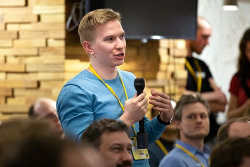 https://imgproxy.cdn-tinkoff.ru/weight500/aHR0cHM6Ly9jZG4udGJhbmsucnUvc3RhdGljL21lZXR1cHMvYXJjaGl2ZS9kMzU1ZjI4Ni00ZWUzLTRlY2EtYTQ4Ny03N2UyMWVhNThhMGEuanBn