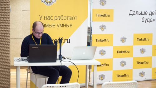 https://imgproxy.cdn-tinkoff.ru/weight500/aHR0cHM6Ly9jZG4udGJhbmsucnUvc3RhdGljL21lZXR1cHMvYXJjaGl2ZS9kNThlNjRjZi0xZDdlLTQ3YTgtOTNkZC04YmM4ZTYxMjVjYTcuanBn