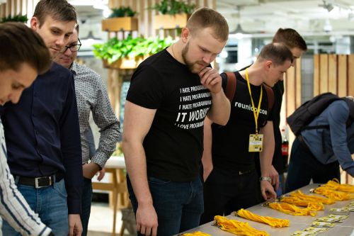 https://imgproxy.cdn-tinkoff.ru/weight500/aHR0cHM6Ly9jZG4udGJhbmsucnUvc3RhdGljL21lZXR1cHMvYXJjaGl2ZS9lMjcyODcxNy0zMTY3LTQ4NWEtOTFmMi0zMmI4ZDE4NWM2NGQuanBn