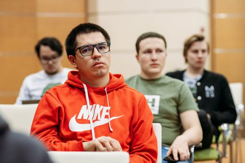 https://imgproxy.cdn-tinkoff.ru/weight500/aHR0cHM6Ly9jZG4udGJhbmsucnUvc3RhdGljL21lZXR1cHMvYXJjaGl2ZS9lYjA4MTVlMi1kNjdmLTQ3Y2EtOTFiNS1kYTVmODZlZDIyYjkuanBn